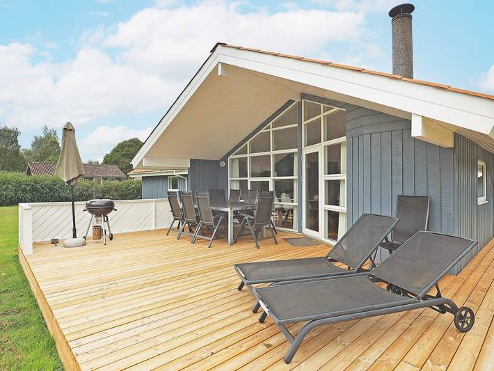 Ferienhaus für 10 Personen, mit Pool und Whirlpool sowie Terrasse und Sauna, kinderfreundlich in Lolland-Falster - 4