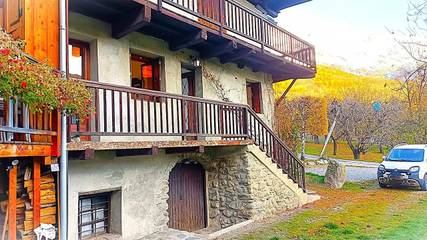 Gîte pour 6 personnes, avec vue et jardin à Pelvoux