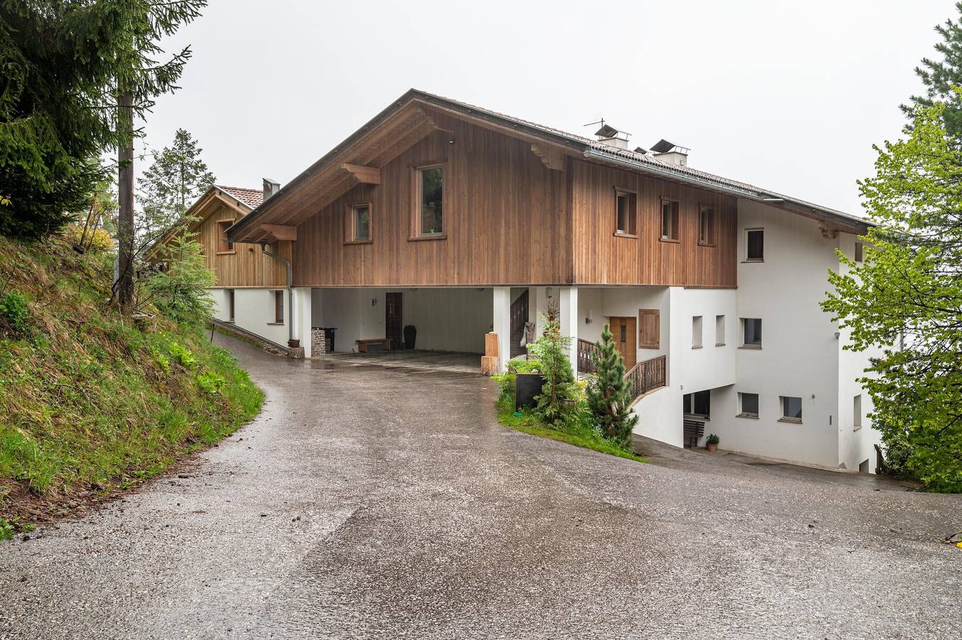 Geheel appartement, Appartement 'Latemar' met uitzicht op de bergen, gedeelde tuin en Wi-Fi in Ega (Nova Ponente), Deutschnofen