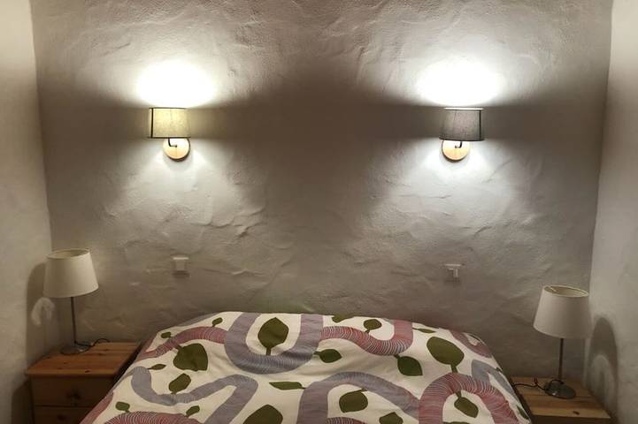 Location de vacances pour 8 personnes, avec terrasse ainsi que jacuzzi et jardin dans Plage De La Bosse L Epine - 3