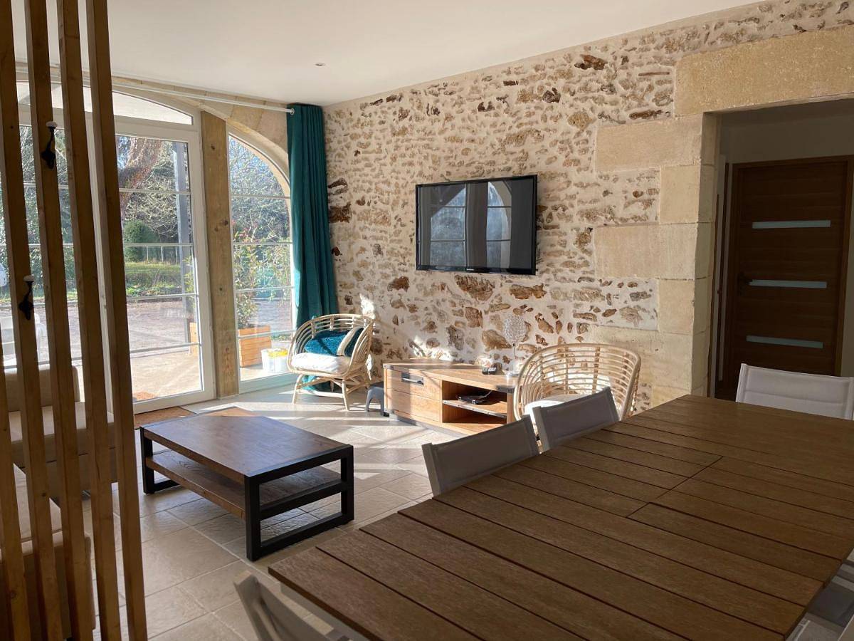 Two-Bedroom House in Salles, Région d'Arcachon