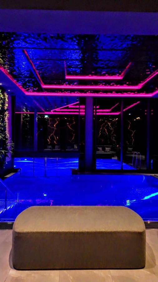 Hotel für 4 Personen, mit Pool und Garten sowie Sauna und Ausblick, mit Haustier in Lermoos