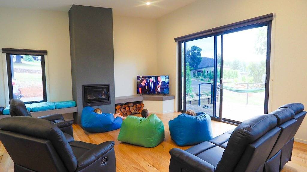 Schloss Auf Dem Hügel - Schöne Aussicht auf die Berge in Marysville (Victoria), Shire of Murrindindi