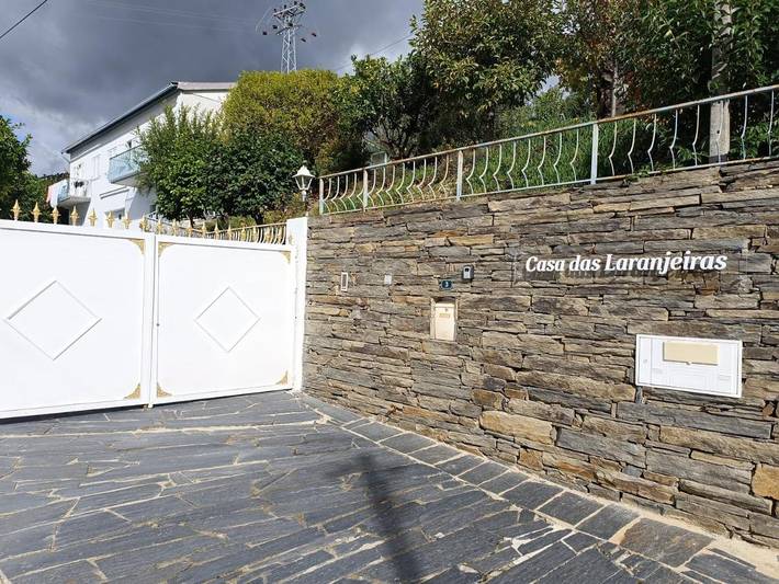 Gîte pour 4 personnes, avec jardin et piscine ainsi que vue et vue sur le lac, animaux acceptés à Pinhão - 2