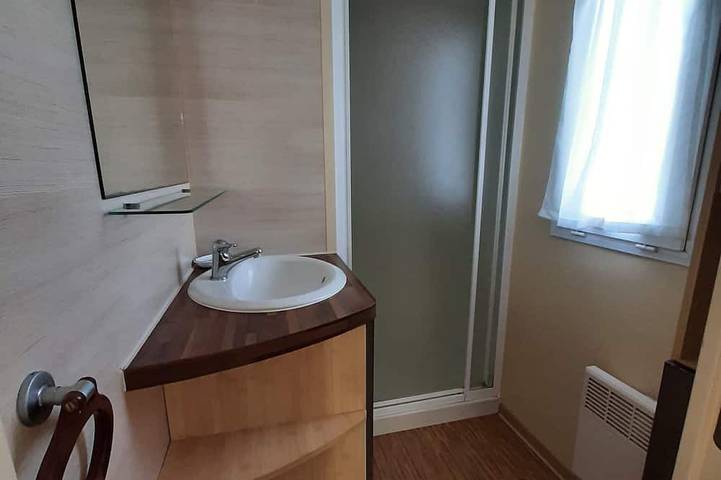 Mobil-Home 3 rooms Louannec-Perros-Guirec - 4/5 People in Louannec, Pink Granite Coast