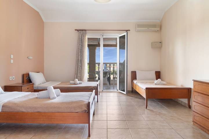 Hel studio-lejlighed, Studio 'Sandy Maria Studio 405' with Shared Pool, Wi-Fi in Gaitani, Zákynthos