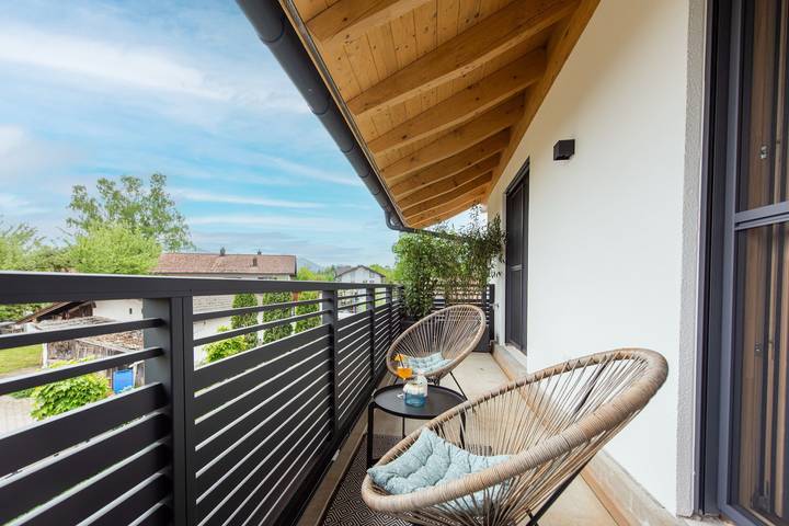 Ferienwohnung für 6 Personen, mit Balkon und Terrasse sowie Garten und Sauna in Übersee - 4