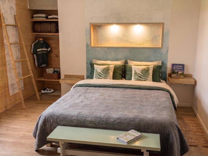 Chambre d’hôte pour 3 personnes, avec Terrasse et Jardin
