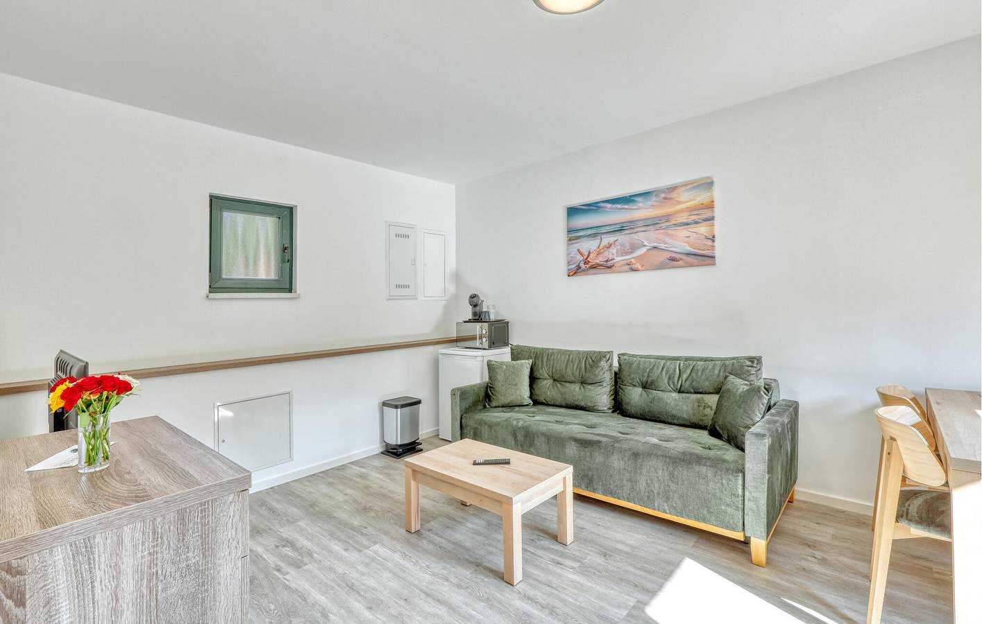 Ganze Ferienwohnung, Appartement am Strand mit Parkplatz & WiFi - 200m entfernt in Drewoldke, Juliusruh