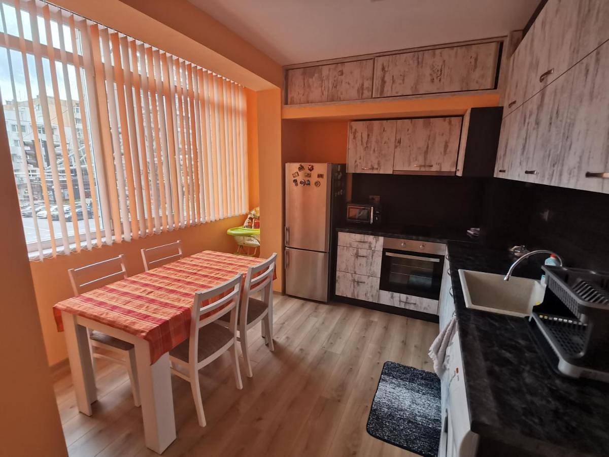 Appartement entier, Апартамент за нощувка, център! in Stara Zagora, Bulgarie