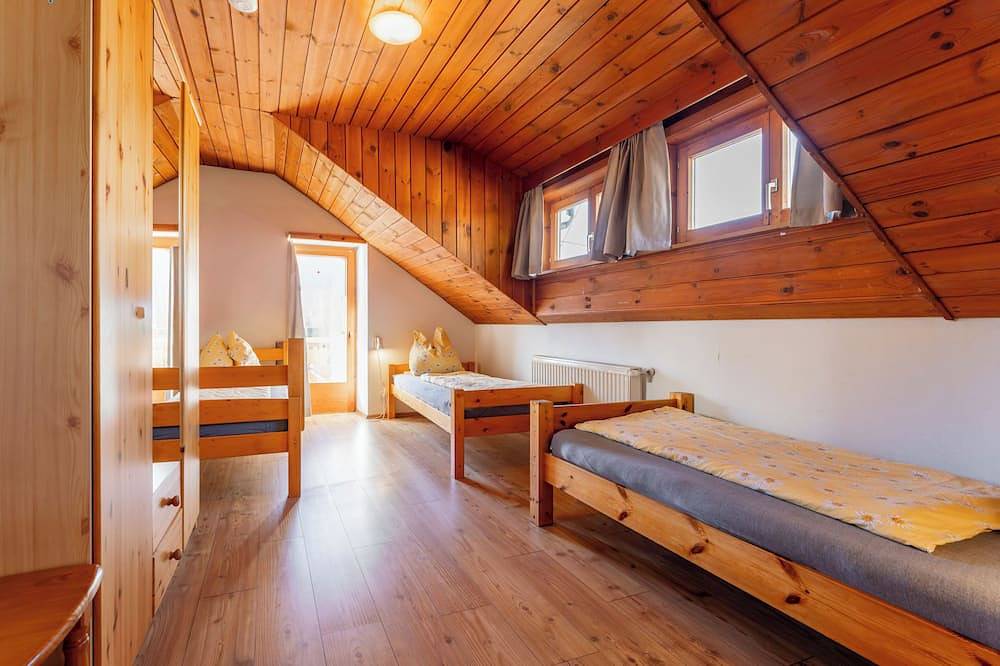 Haus in den Bergen anbei mehrere Skigebieten in Obervellach, Lieser-Maltatal