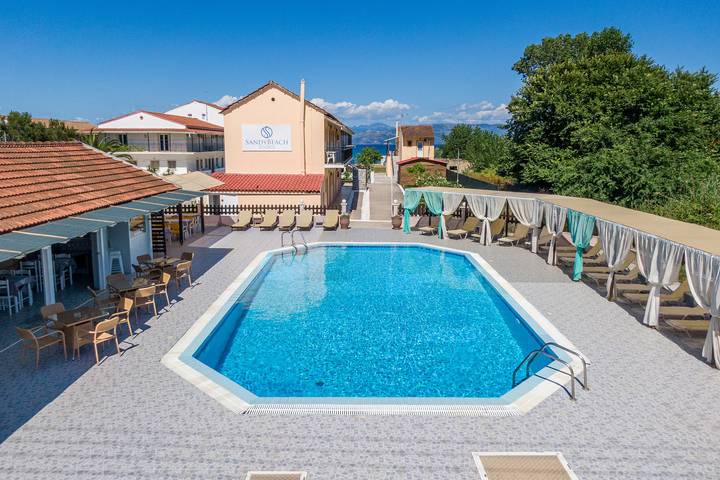 Gîte pour 2 personnes, avec balcon dans Kavos - 2