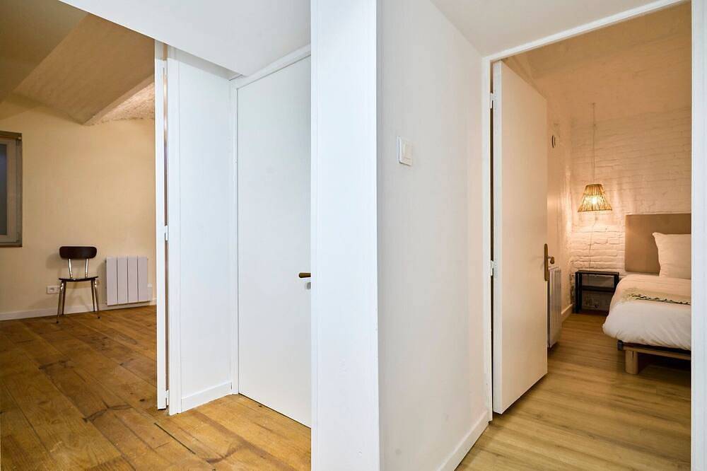 Ganze Wohnung, Atypical Apartment with 2 basement bedrooms in Lille, Lille und Umgebung