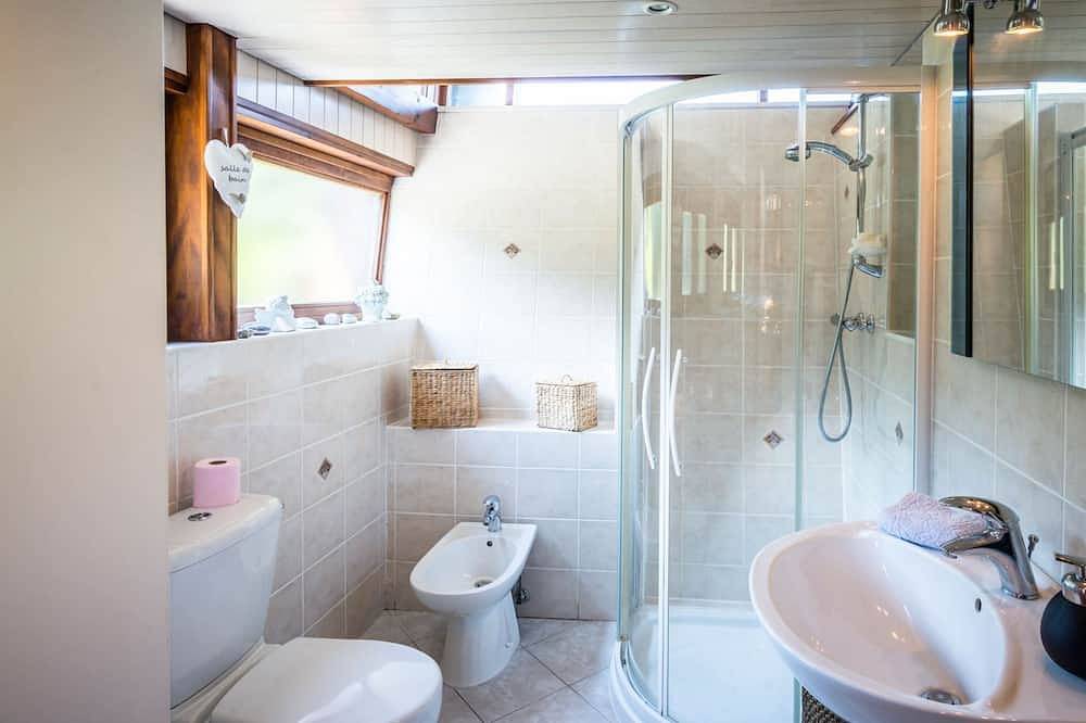 Chalet con vistas al lago de Ginebra in Thollon-les-Mémises, Thonon-les-Bains region