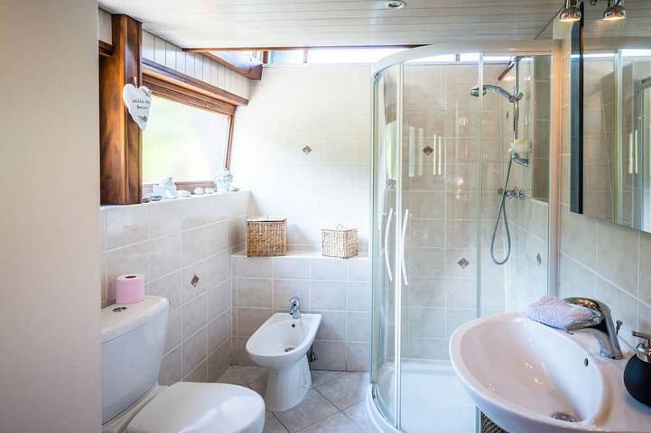 Chalet with a view over Lake Geneva in Thollon-les-Mémises, Thonon-les-Bains region