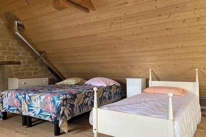 Location de vacances pour 6 personnes, avec jardin à Meslan - 3