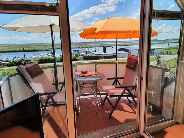Ferienwohnung für 4 Personen, mit Balkon und Seeblick auf Fischland - Darß - Zingst
