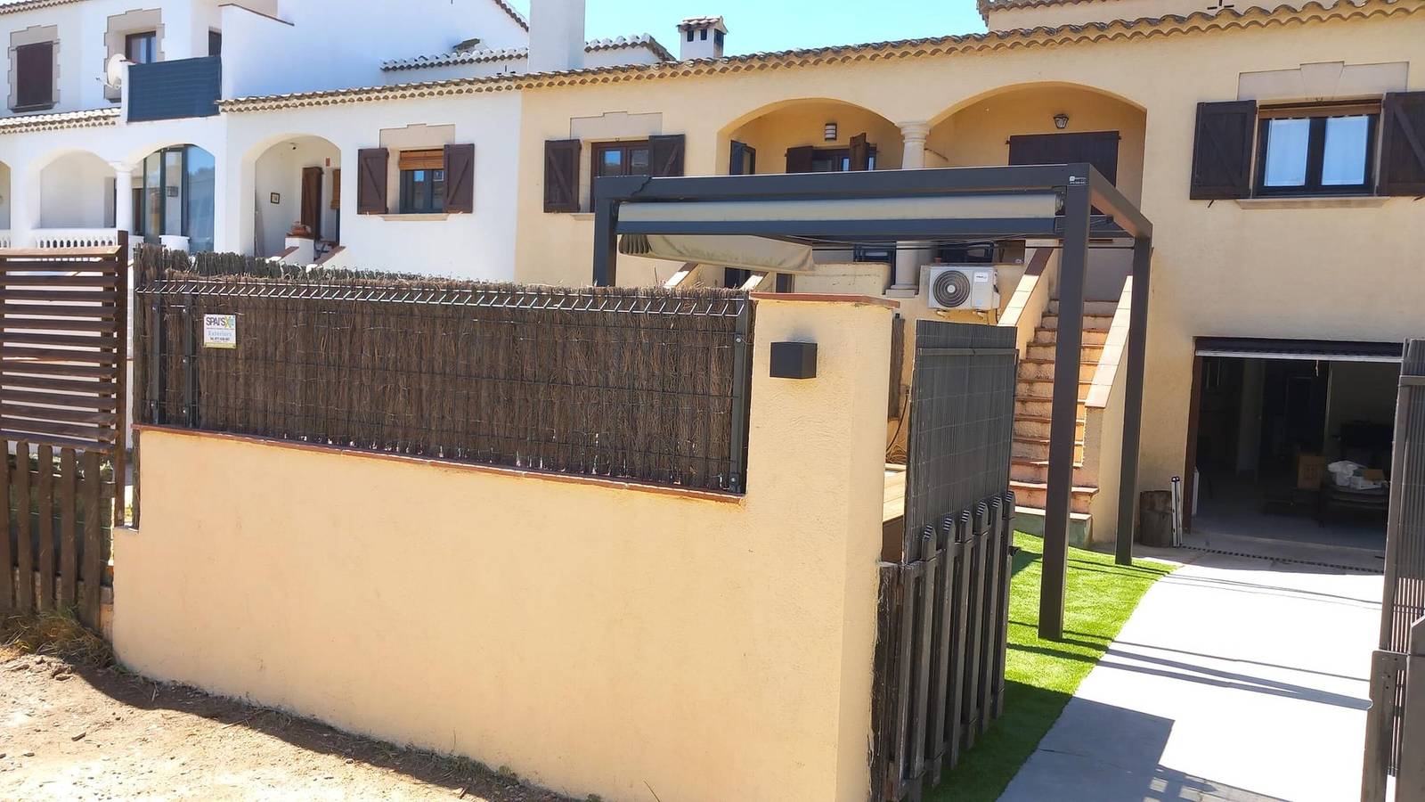 Casa La Duna - pequeña piscina A/A, barbacoa, wifi, garaje, parking, a 500 m. de la playa. in San Pedro Pescador, Alt Empordà