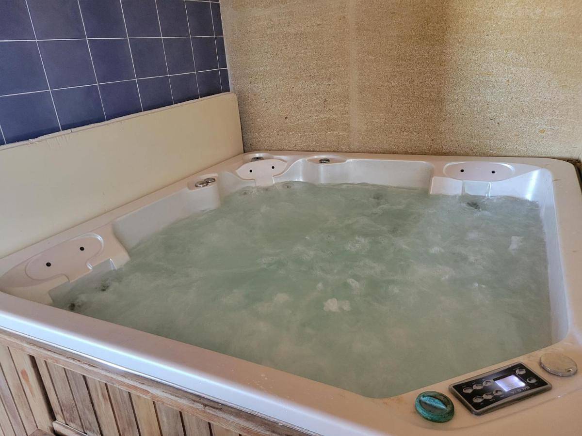 Double Room in Théziers, Région de Nîmes