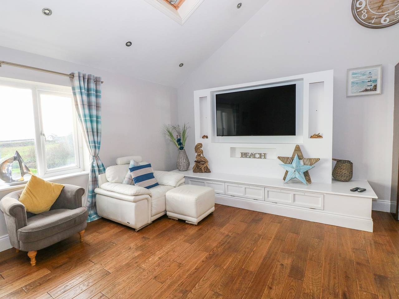 Swn y mor in Amroth, Pembrokeshire
