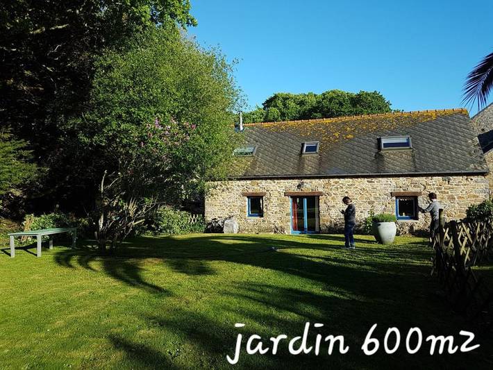 Location de vacances pour 6 personnes, avec piscine ainsi que jardin et vue à Hillion - 4