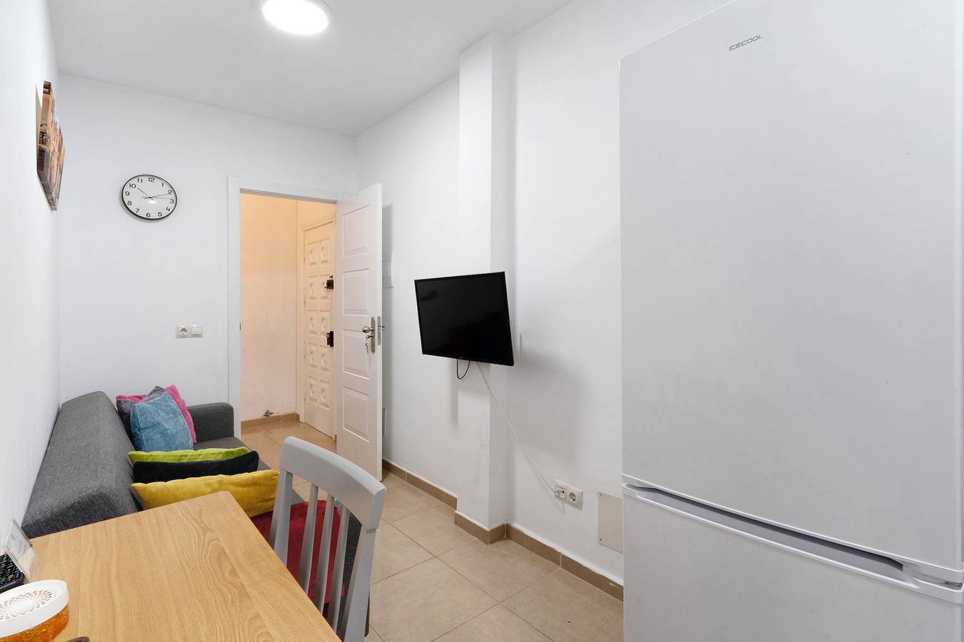 Entire apartment, Holiday Apartment "Un Descanso 1" in City Center with Wi-Fi in Maspalomas, San Bartolomé de Tirajana
