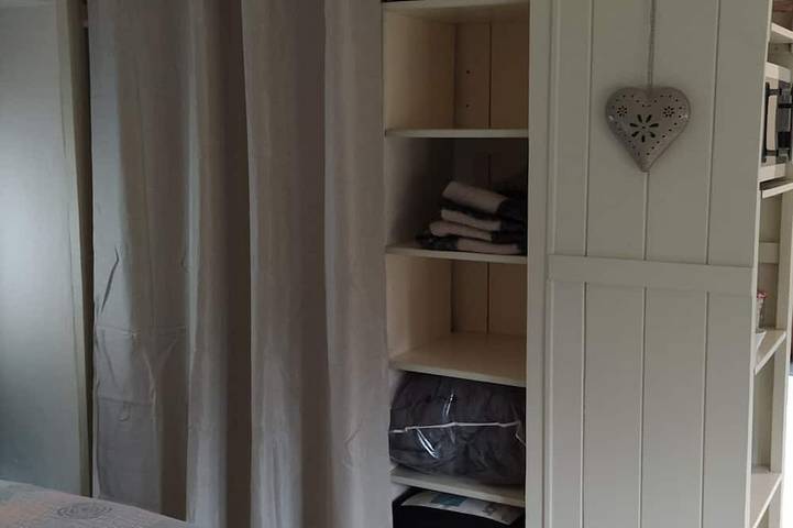 Location de vacances pour 2 personnes, avec jardin ainsi que jacuzzi et terrasse à Les Moitiers-d'Allonne - 3