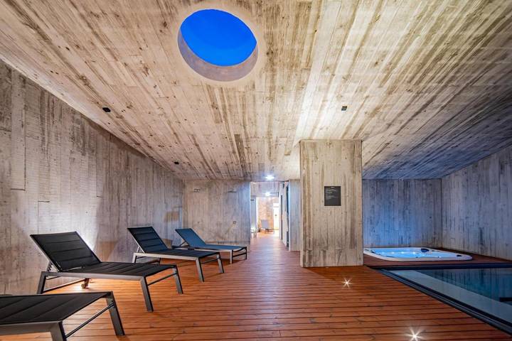 Location de vacances pour 2 personnes, avec piscine et sauna ainsi que jacuzzi et jardin dans Sabugal - 2