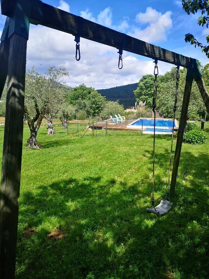 Cottage pour 3 personnes, avec piscine et jardin ainsi que vue et terrasse dans São Salvador da Aramenha