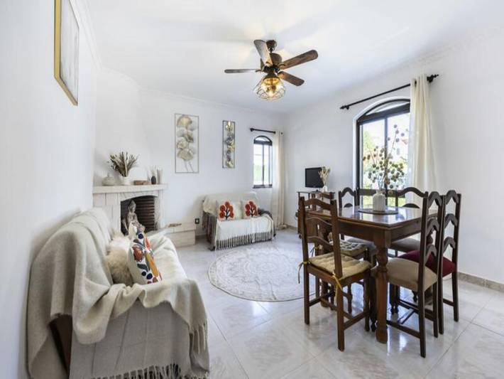 Casa de férias para 10 pessoas, com jardim e terraço em Praia Verde