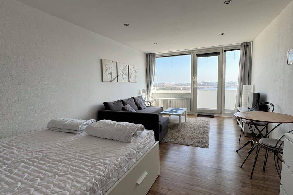 Ganze Wohnung, Penthousewohnung mit traumhaften Blick auf den Segeberger See in Bad Segeberg, Kreis Segeberg