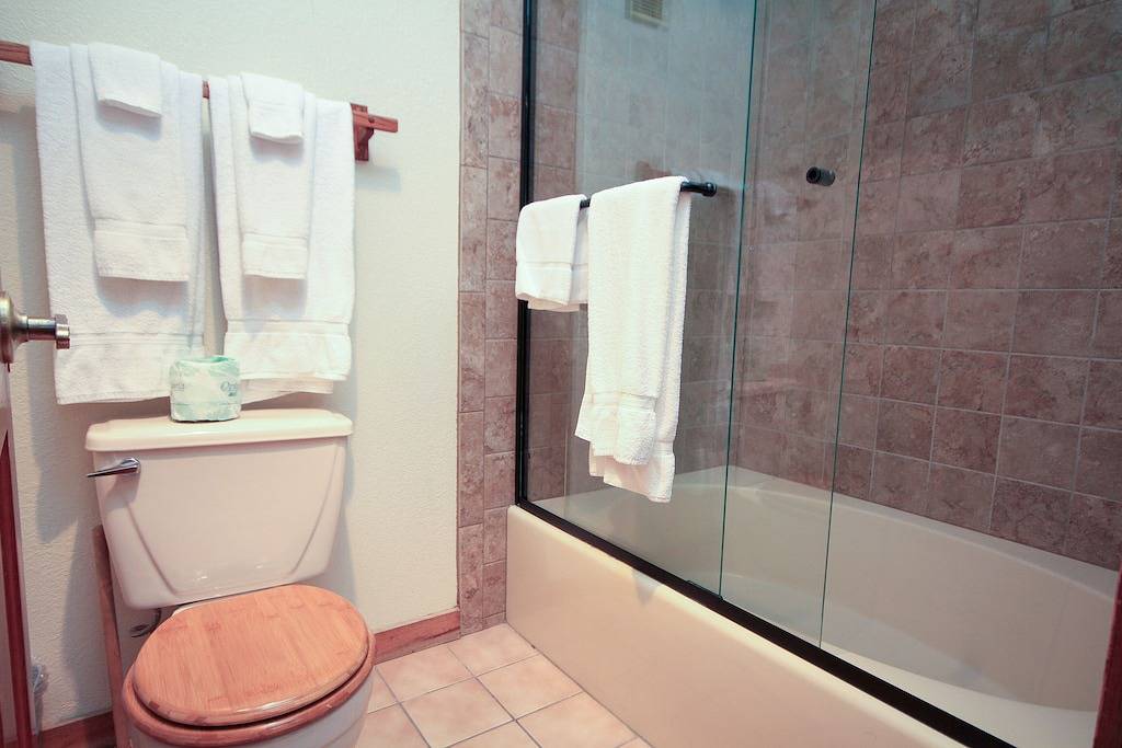 Ganze Wohnung, Mountain # 112 befindet sich im Gebäude 11, einen sehr kurzen Spaziergang zum Canyon Lodge liegt! in Mammoth Lakes, Mammoth Mountain