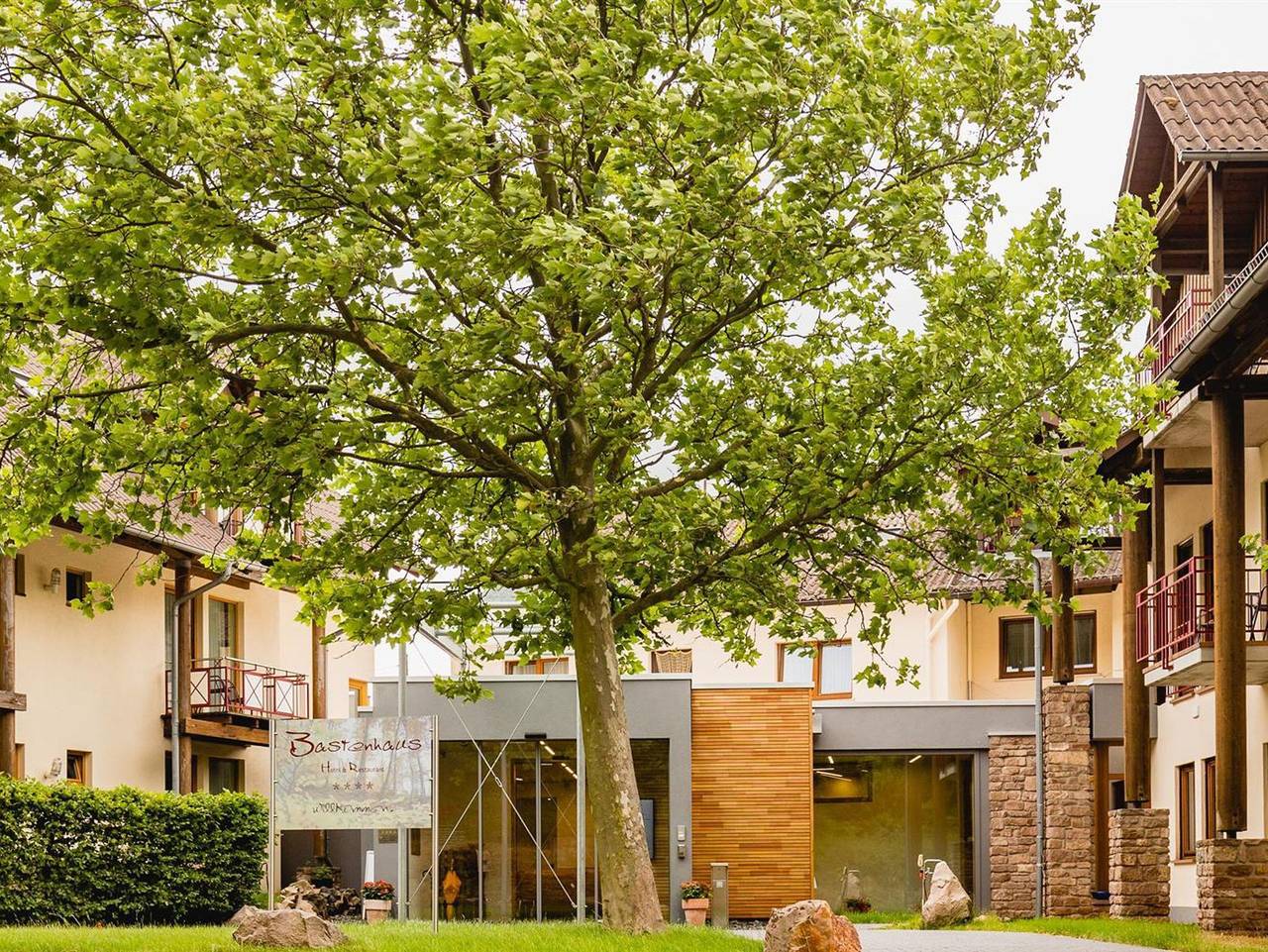 Hotel Bastenhaus - Einzelzimmer, Dusche, Wc, Nichtraucher in Dannenfels, Pfälzer Bergland