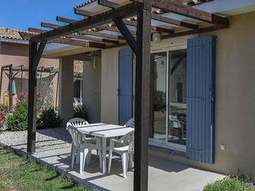 Camping voor 4 Personen in Saint-Saturnin-lès-Avignon, Provence, Afbeelding 1