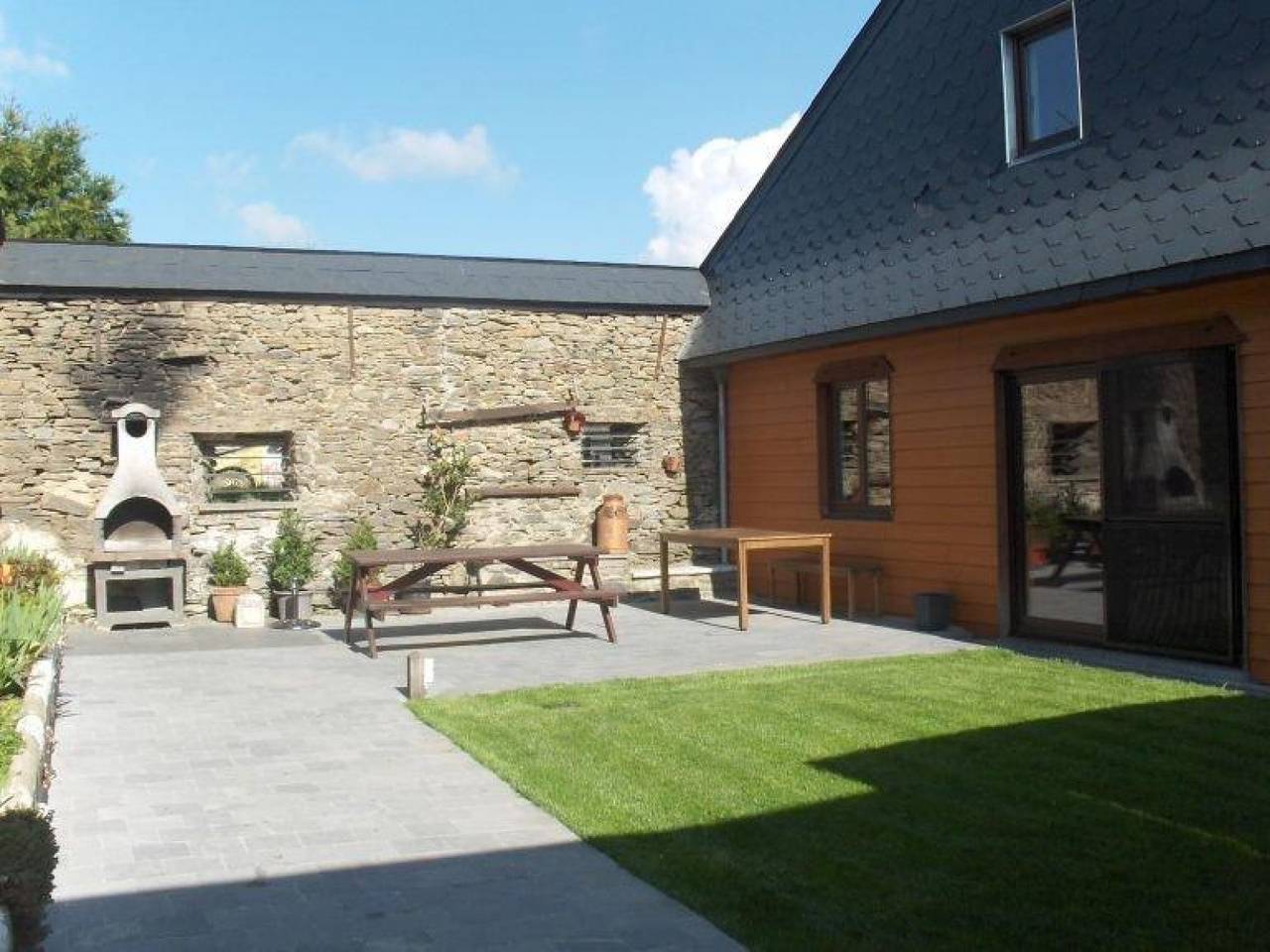 Group accommodation for 12 people with sauna and whirlpool near Bouillon in Paliseul, Neufchâteau region