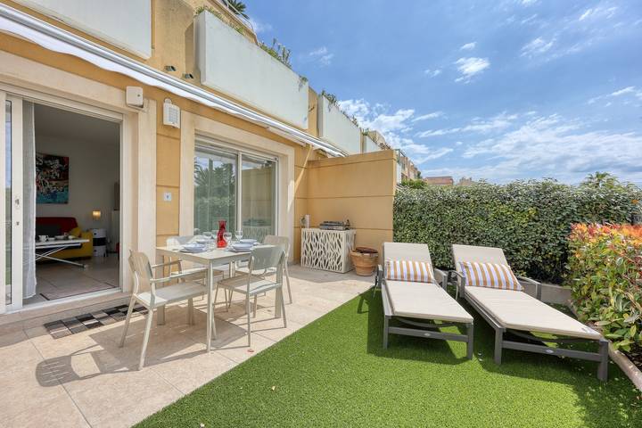 Appartement de vacances pour 2 personnes, avec terrasse et jardin - 1