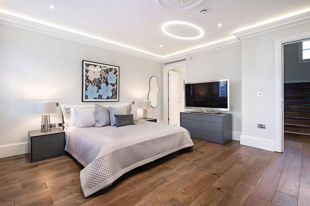 Chic Townhouse in Trafalgar Sq & Covent Garden in London, South East England