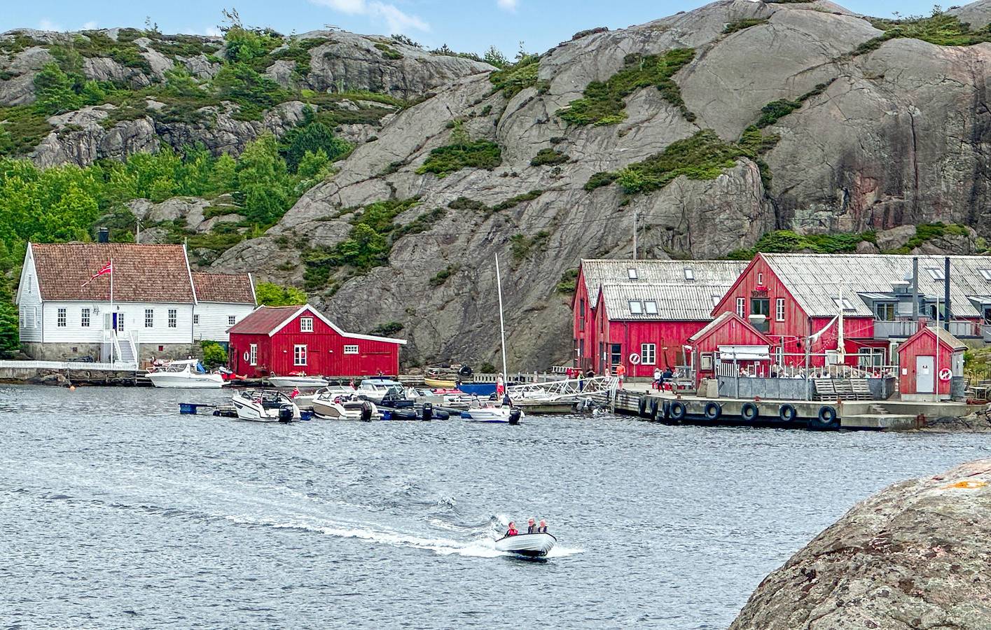 Hel ferieleilighet, Ferieleilighet for 7 personer med hage in Søgne 