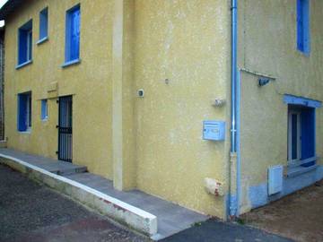 Cottage pour 2 personnes, avec terrasse à Gannat