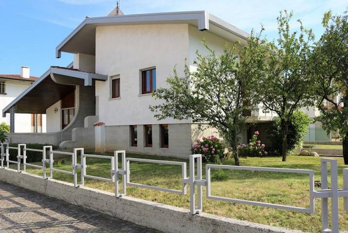 Casa vacanza per 7 persone, con Balcone/Terrazza e Giardino nonché Panorama a Cividale del Friuli