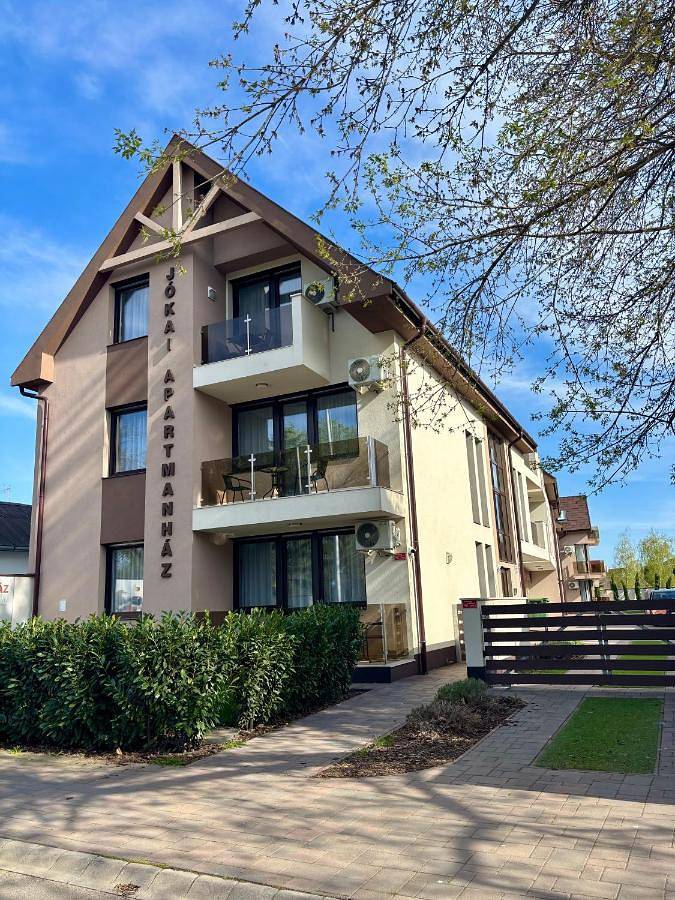 Apartament wakacyjny dla 6 osób, z Balkon i Taras oraz Ogród i Widok w Hajdúszoboszló
