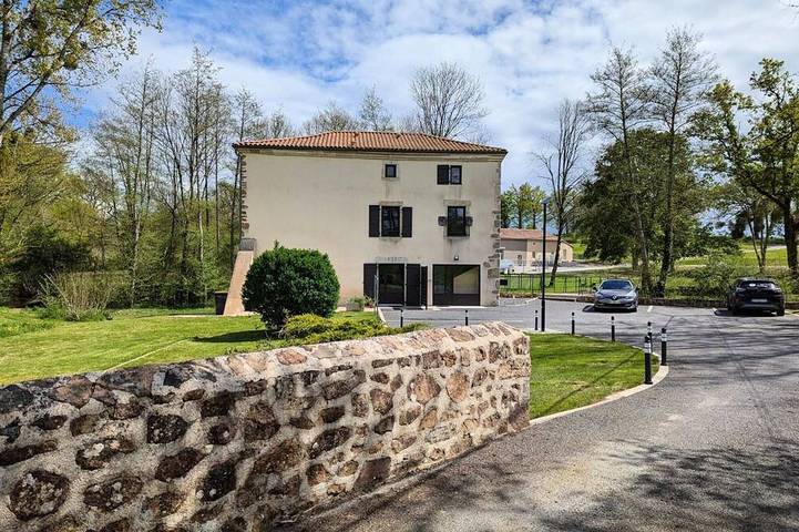 Gîte pour 6 personnes, avec jardin à Saint-Maurice-des-Lions