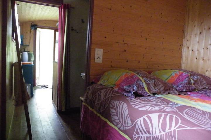 Location de vacances pour 2 personnes, avec terrasse ainsi que jardin et piscine, animaux acceptés à Le Buisson-de-Cadouin - 2