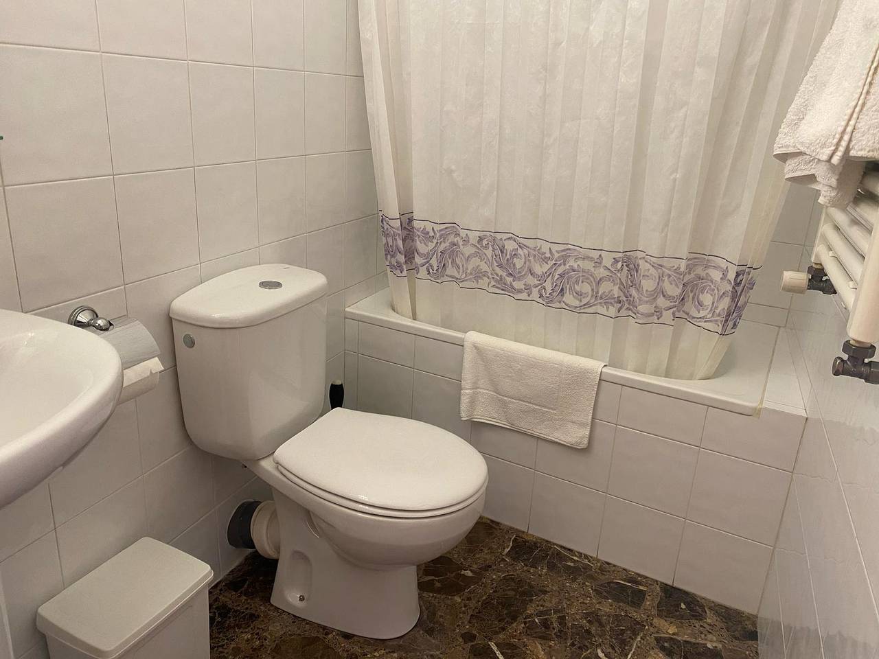Zimmer 'Twin Con Balcón' mit Balkon und Wi-Fi in Villarluengo, Teruel und Umgebung