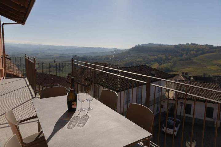 BnB für 3 Personen, mit Terrasse und Ausblick im Piemont