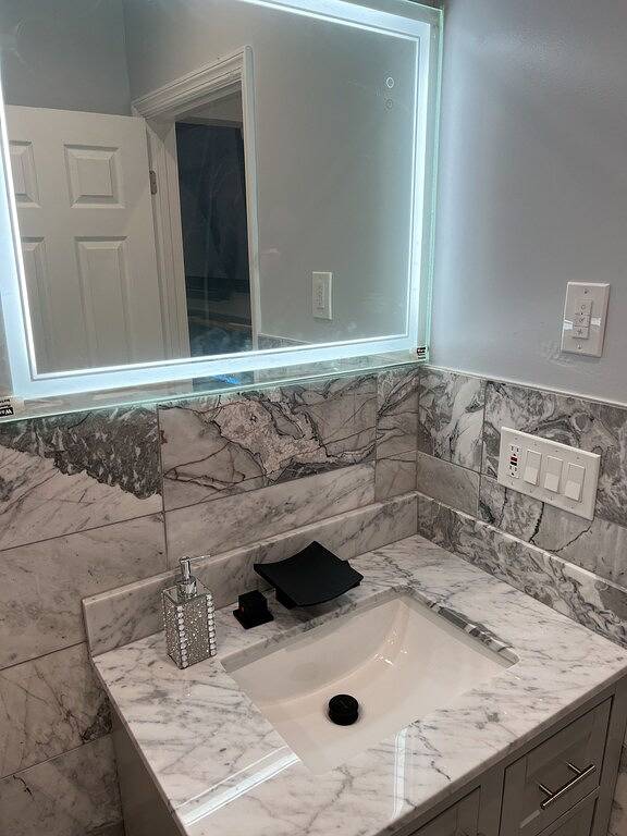 Ganze Wohnung, Luxuriously furnished 4 bedroom apartment in Newark, Essex County (NJ)