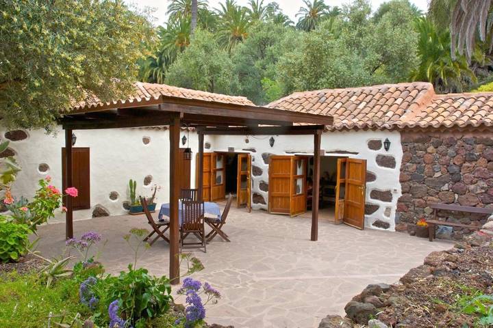Casa rural para 5 personas, con vistas además de jardín y piscina en Santa Lucía de Tirajana - 2