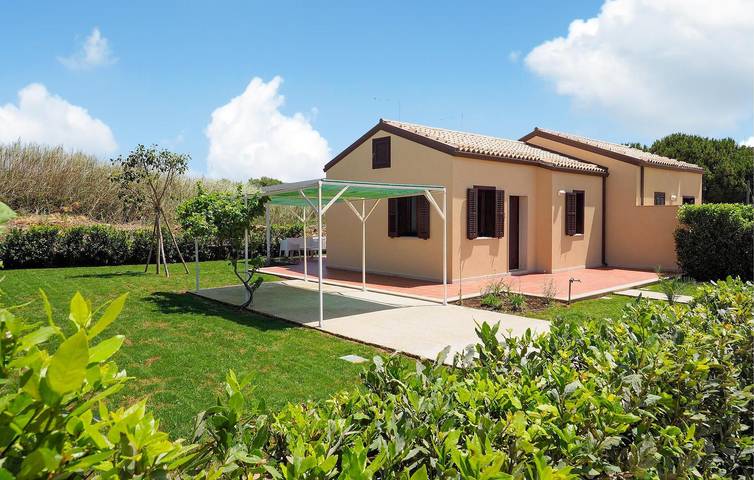 Casa vacanza per 3 persone, con Terrazza e Giardino a Marina di Modica