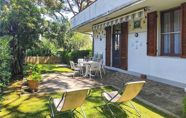 Ferienwohnung für 4 Personen, mit Terrasse und Garten in Castiglione della Pescaia