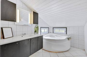 Ferienhaus für 6 Personen, mit Sauna und Whirlpool sowie Terrasse, mit Haustier in Bork Havn